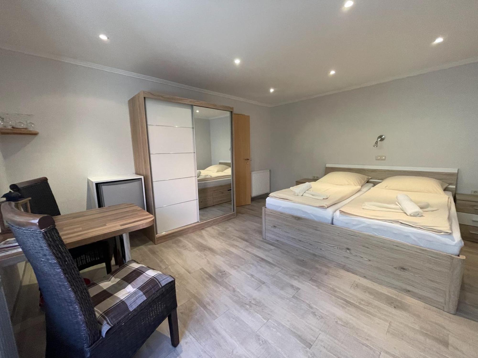 Pension Weiss Zinnowitz Exterior foto